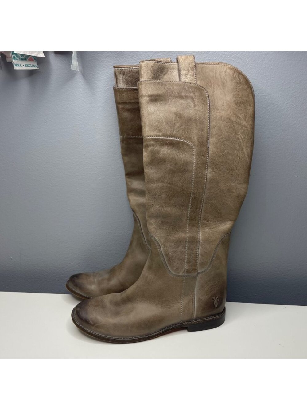 FRYE paige distressed leather pull on riding boots size 6.5